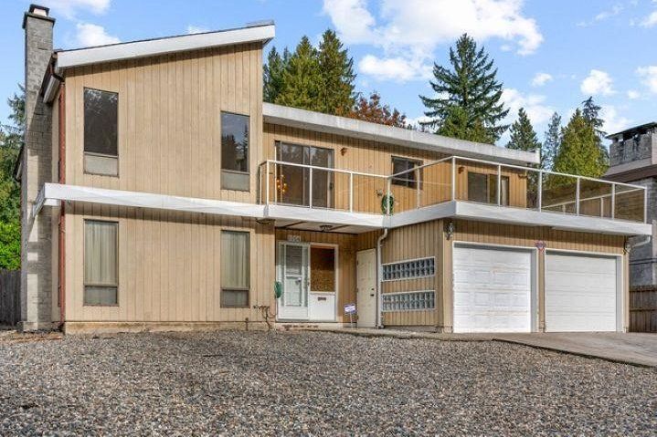 1006 Hendecourt Road North Vancouver, BC - 1