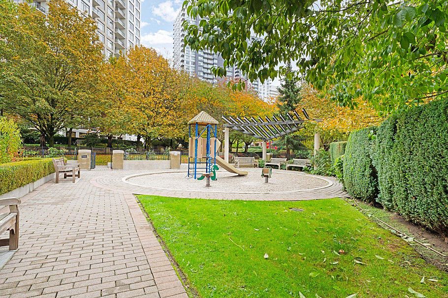 2410 5380 Oben Street Vancouver, BC - 30