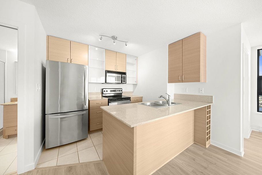 2701 928 Homer Street Vancouver, BC - 9