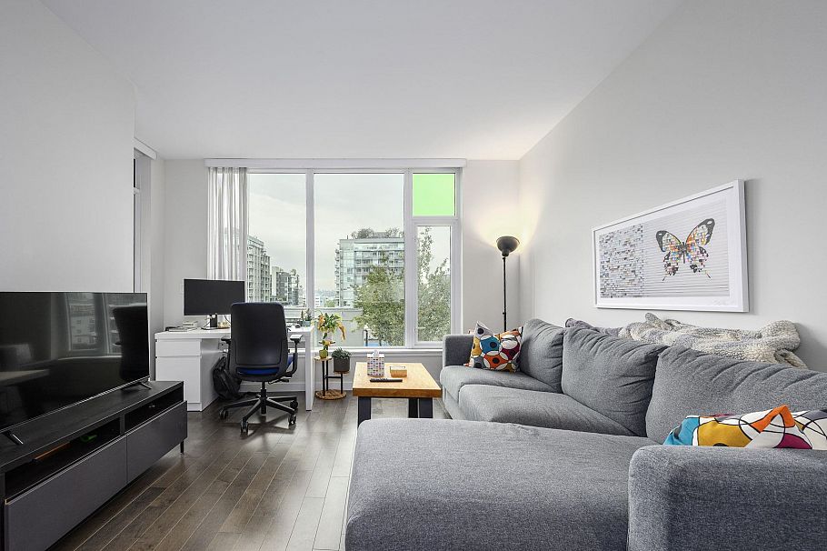 708 1708 Ontario Street Vancouver, BC - 5