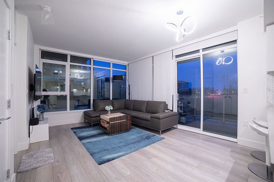 201 3581 NE Kent Avenue Vancouver, BC - 9