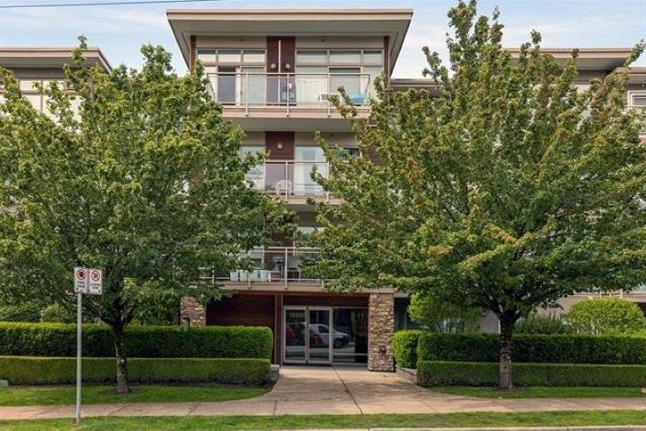 PH7 1033 St Georges Avenue North Vancouver, BC - 1