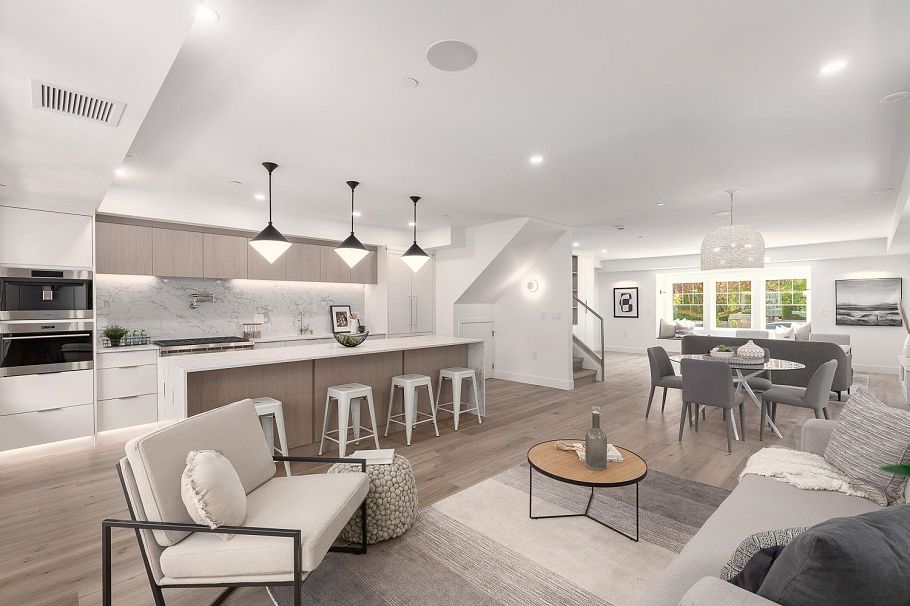 1141 W 33rd Avenue Vancouver, BC - 1