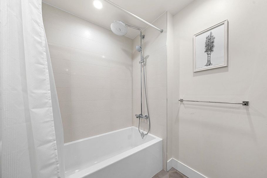 302 1496 Charlotte Road North Vancouver, BC - 12