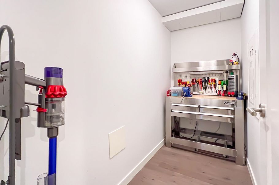 1801 2411 Heather Street Vancouver, BC - 23