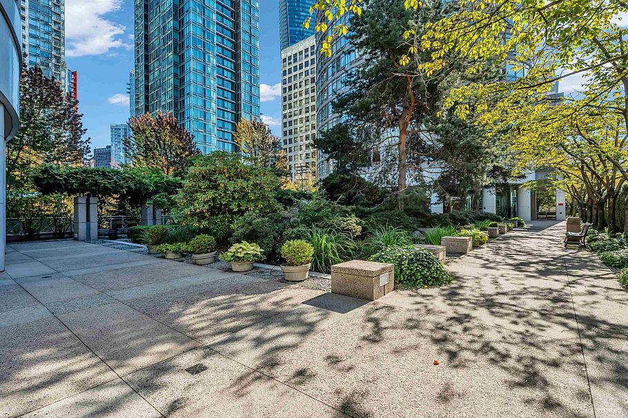 1704 1288 Alberni Street Vancouver, BC - 20