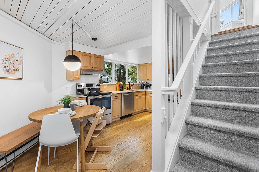 212 1045 W 8th Avenue Vancouver, BC - 12