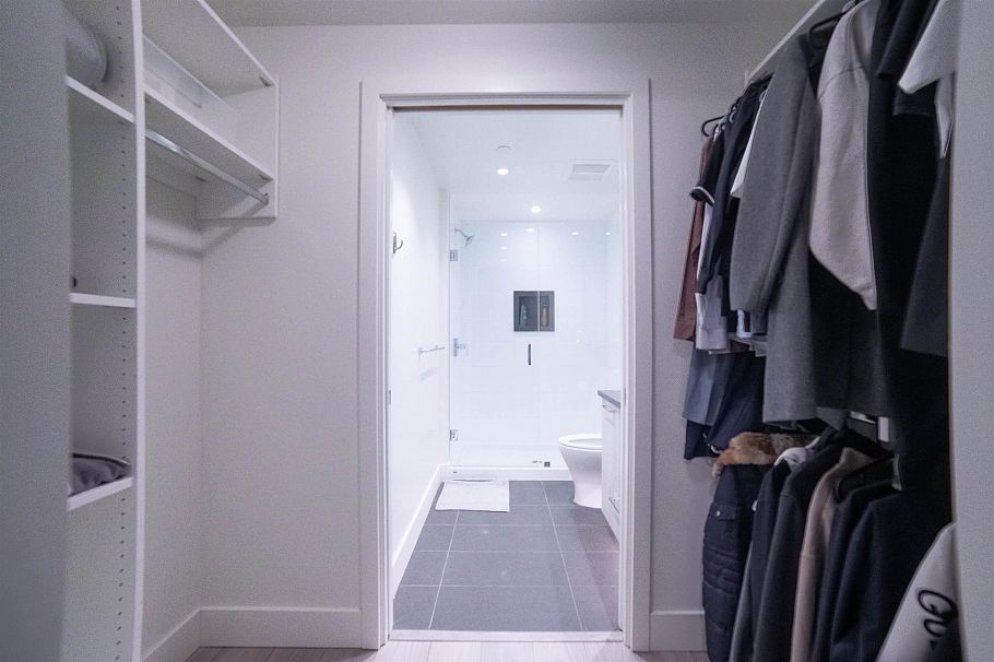 201 3581 NE Kent Avenue Vancouver, BC - 11