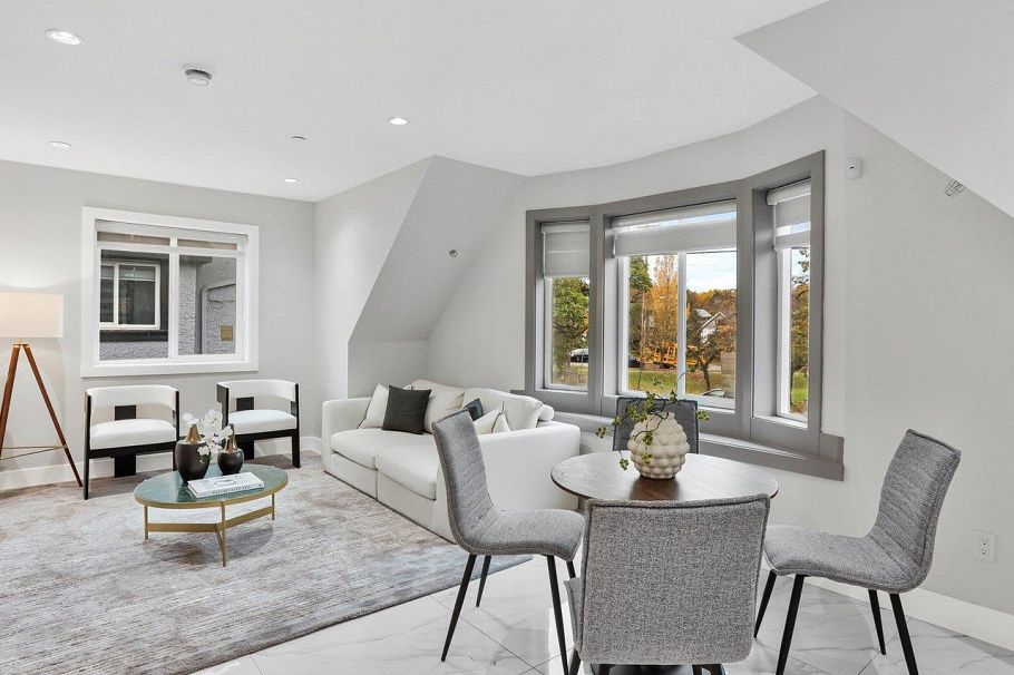 1018 E 24th Avenue Vancouver, BC - 4