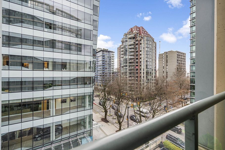 603 1238 Burrard Street Vancouver, BC - 8