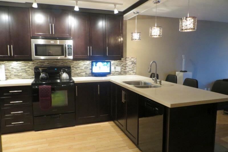 203 4323 Gallant Avenue North Vancouver, BC - 3