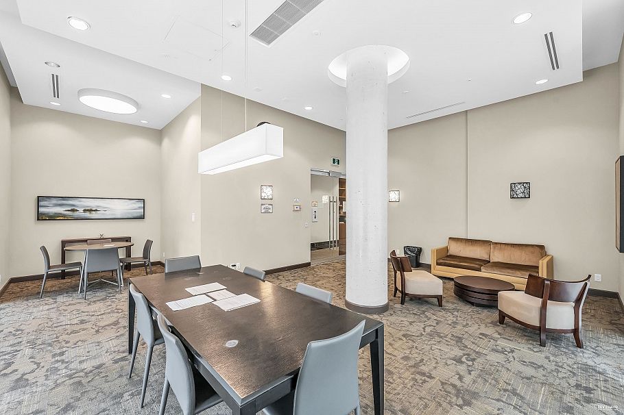 2303 3355 Binning Road Vancouver, BC - 35