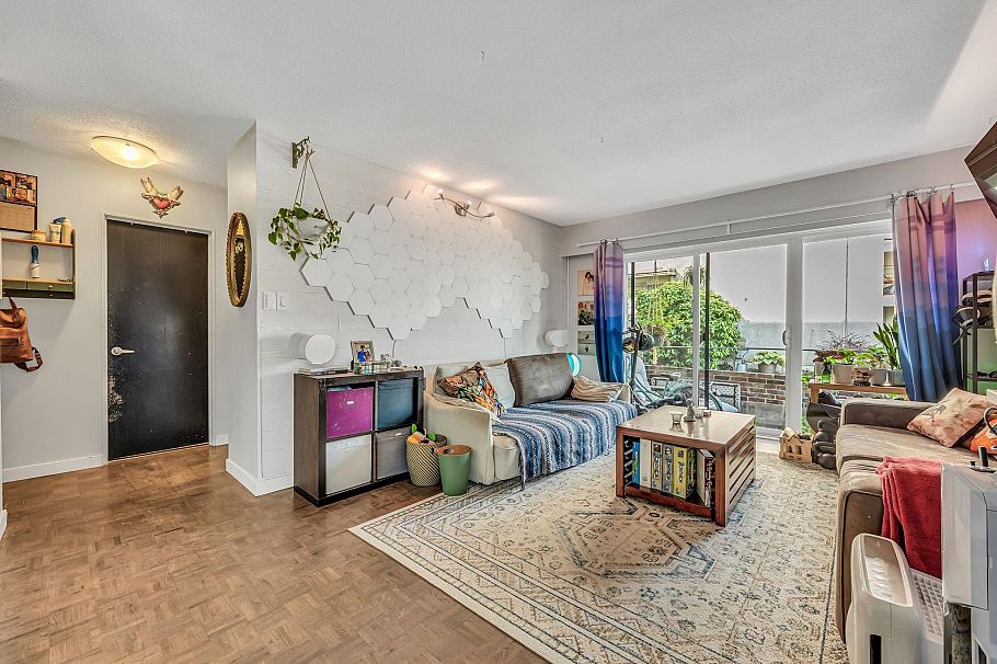 207 2025 W 2nd Avenue Vancouver, BC - 3