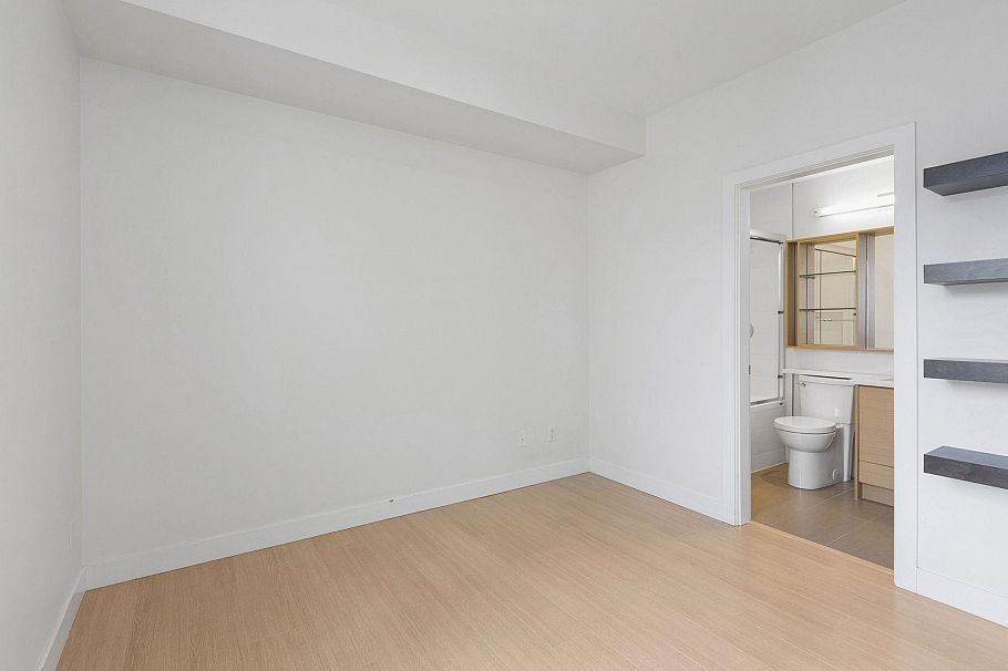 309 2528 Collingwood Street Vancouver, BC - 17