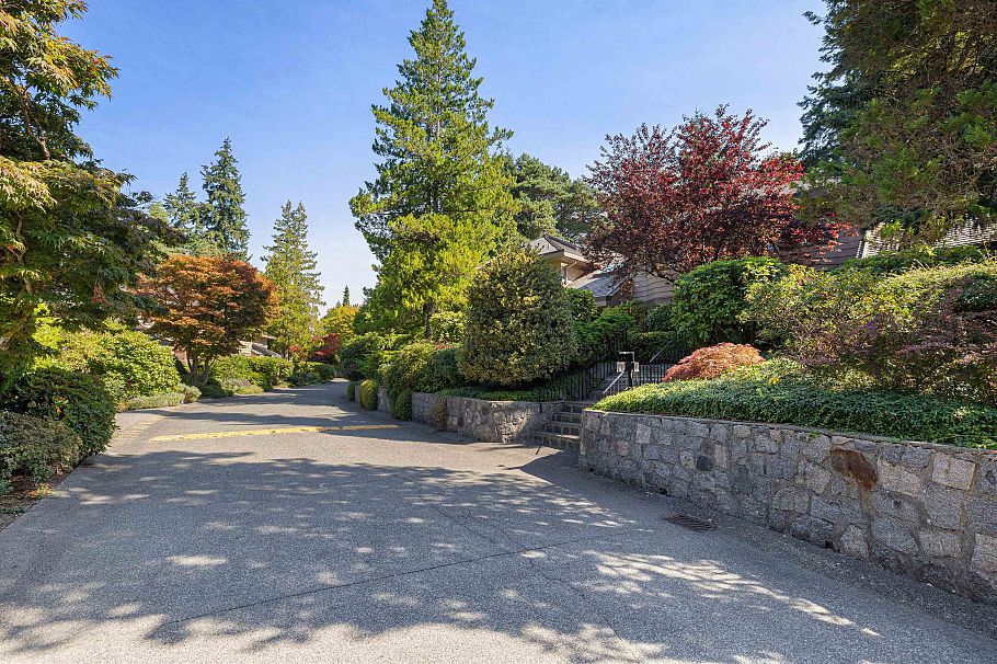 56 4900 Cartier Street Vancouver, BC - 39