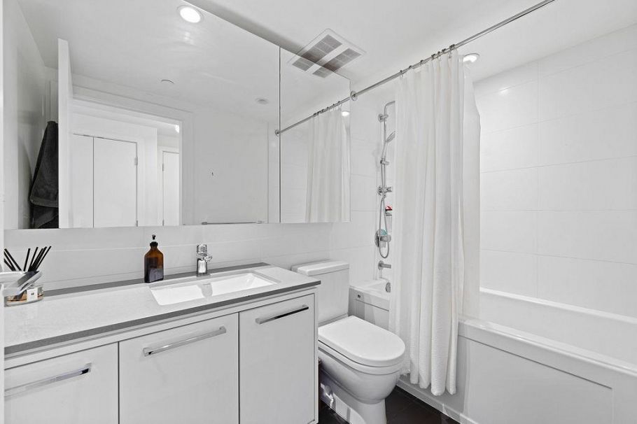 1003 680 Seylynn Crescent North Vancouver, BC - 26