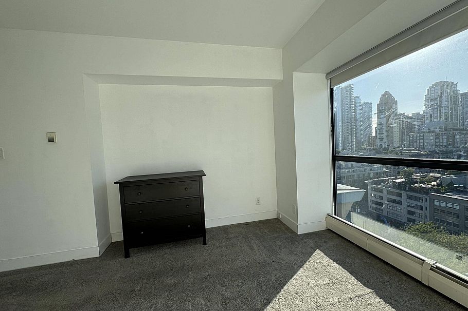 1177 PACIFIC BLVD, Vancouver BC V6Z 2R8 Vancouver, BC - 21