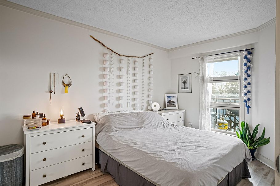 205 235 W 4th Street North Vancouver, BC - 10