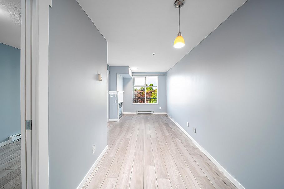 312 1503 West 65th Avenue Vancouver, BC - 3