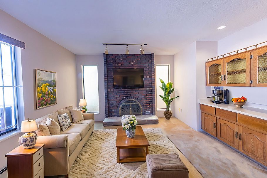 879 W 62nd Avenue Vancouver, BC - 10