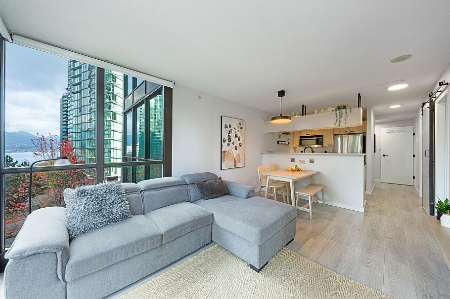 306 1331 Alberni Street Vancouver, BC - 3