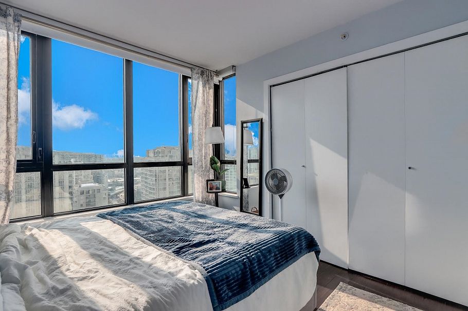 2704 909 Mainland Street Vancouver, BC - 9