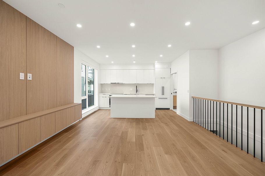 1904 E 8th Avenue Vancouver, BC - 8