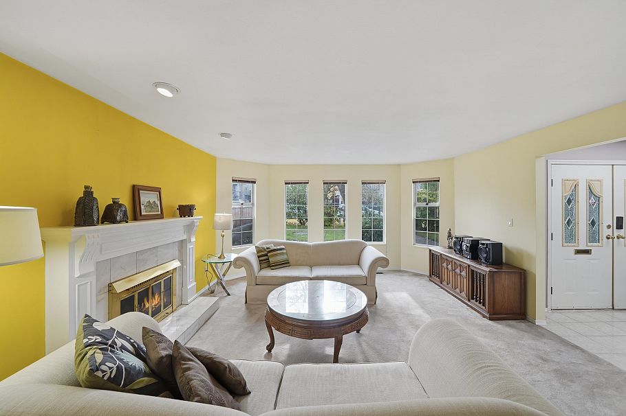 2915 Charles Street Vancouver, BC - 4