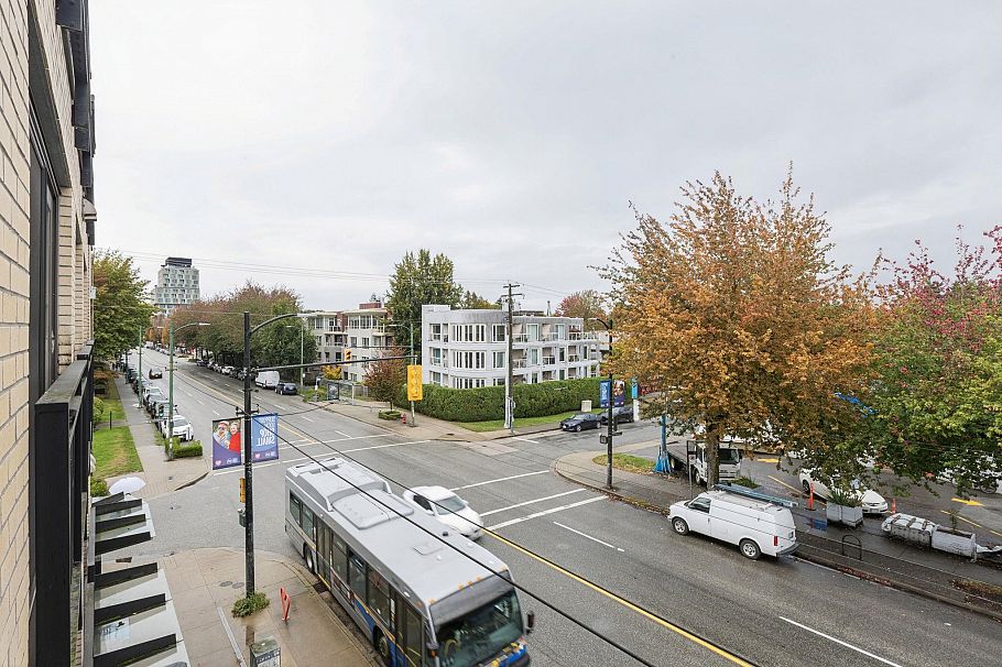 309 2528 Collingwood Street Vancouver, BC - 27