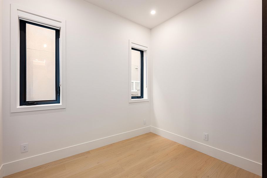 2 3466 Franklin Street Vancouver, BC - 15