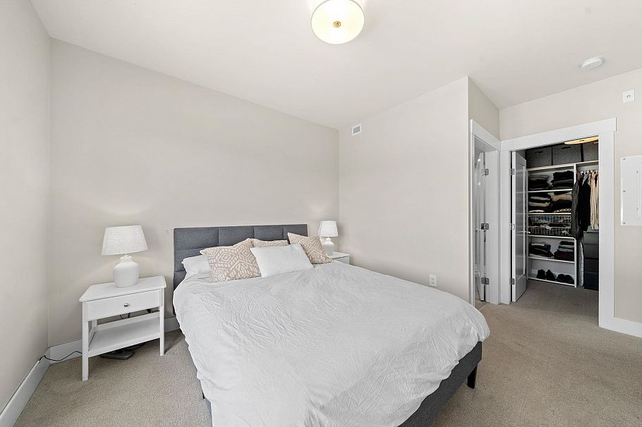 302 1496 Charlotte Road North Vancouver, BC - 22