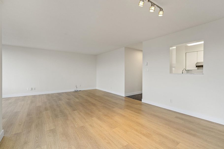 401 1235 W Broadway Vancouver, BC - 13