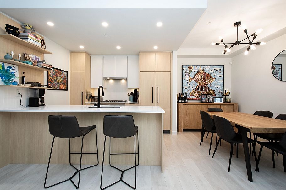 118 2045 Heritage Park Lane North Vancouver, BC - 1