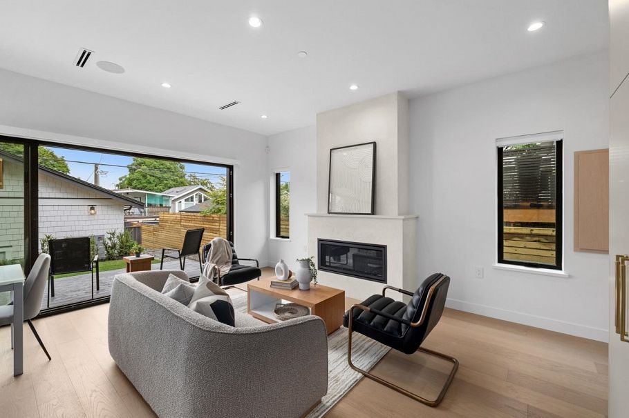 2 2247 Parker Street Vancouver, BC - 4