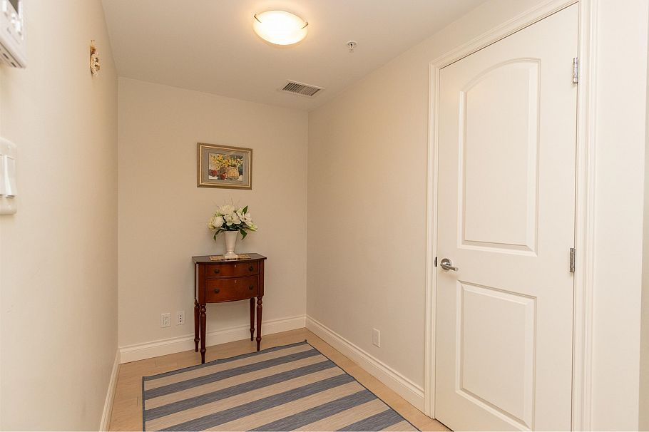 705 199 Victory Ship Way North Vancouver, BC - 15