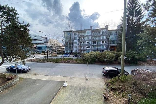 202 250 W 1st Street North Vancouver, BC - 3