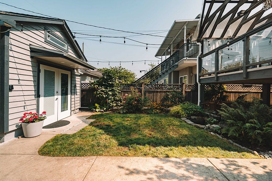 2267 Napier Street Vancouver, BC - 33
