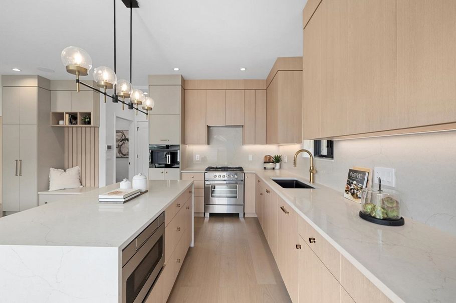 2 2247 Parker Street Vancouver, BC - 9