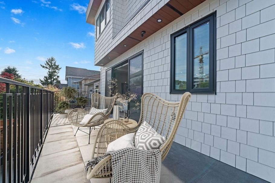 3 2282 E 8th Avenue Vancouver, BC - 35