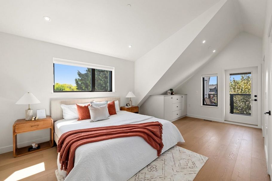 1 2247 Parker Street Vancouver, BC - 27