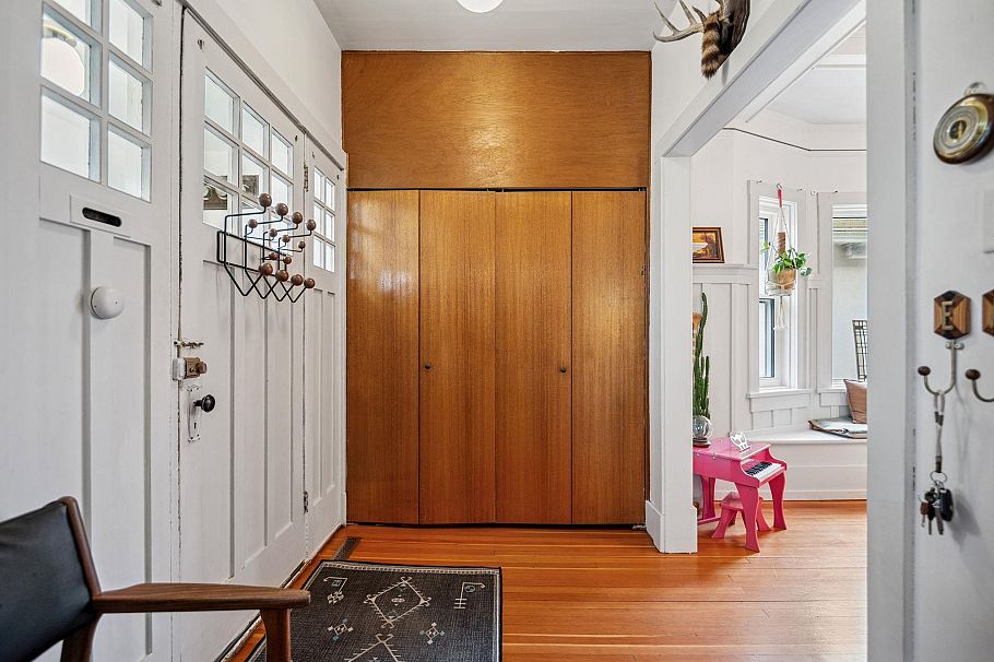 1652 E 33rd Avenue Vancouver, BC - 8