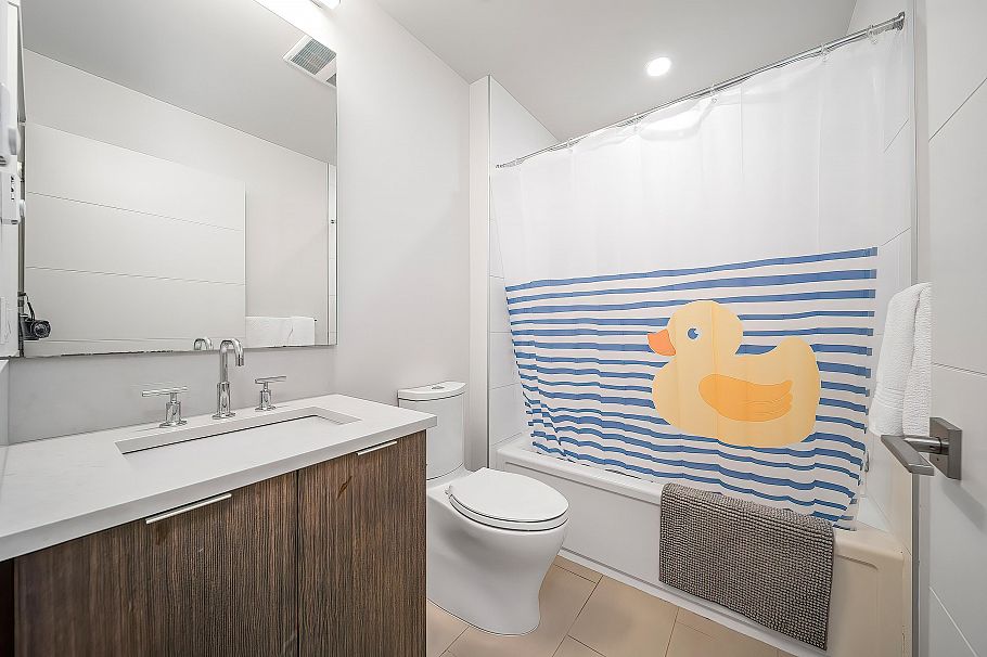 5532 Oak Street Vancouver, BC - 14