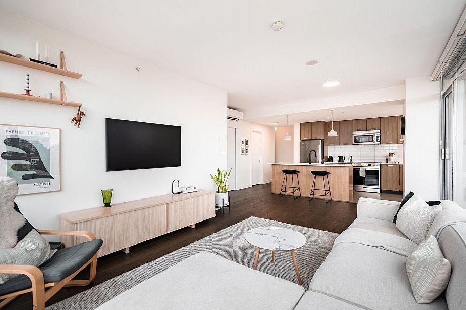 709 2321 Scotia Street Vancouver, BC - 1