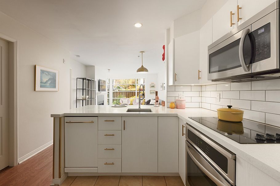 204 2575 W 4th Avenue Vancouver, BC - 12