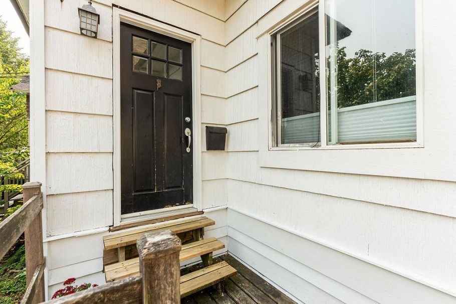 4225 John Street Vancouver, BC - 3