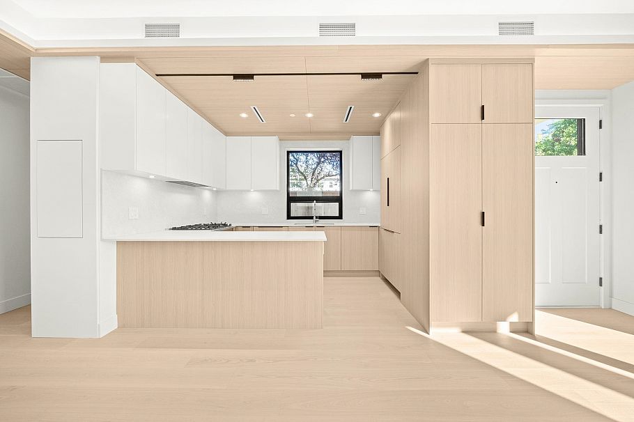 3925 Wallace Street Vancouver, BC - 5