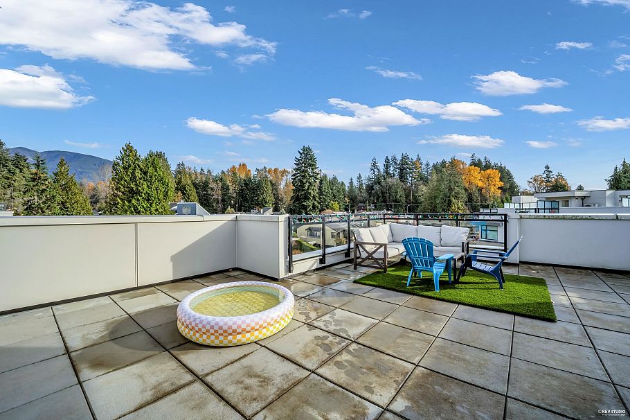 247 2035 Glenaire Drive North Vancouver, BC - 25