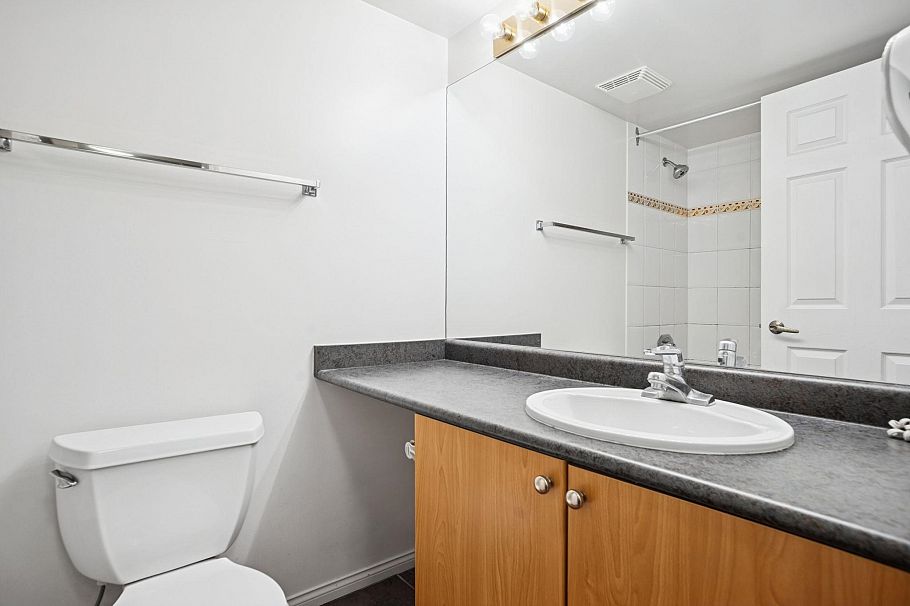 703 910 Beach Avenue Vancouver, BC - 16