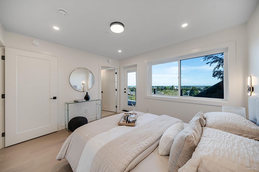 1167 E 63rd Avenue Vancouver, BC - 21