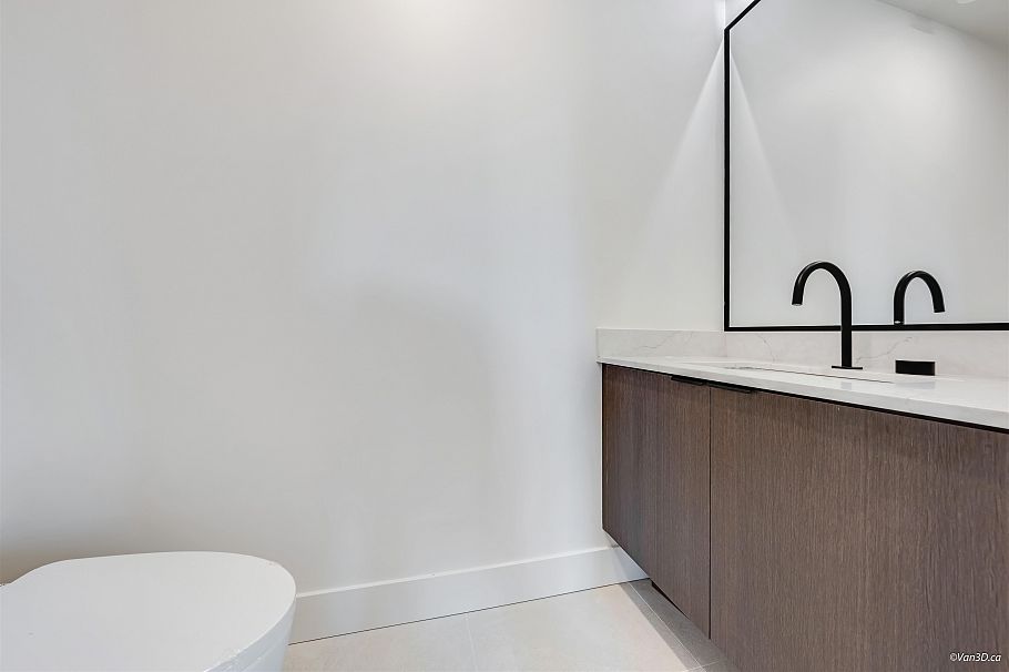 1 4211 Graveley Street Burnaby, BC - 13